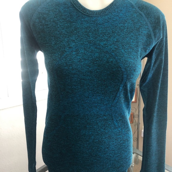 Lululemon Swiftly Tech Long Sleeve 2.0 - Picture 2 of 5